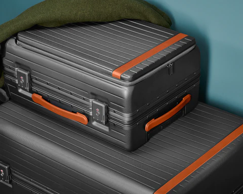 Why Pick Polycarbonate Suitcases?